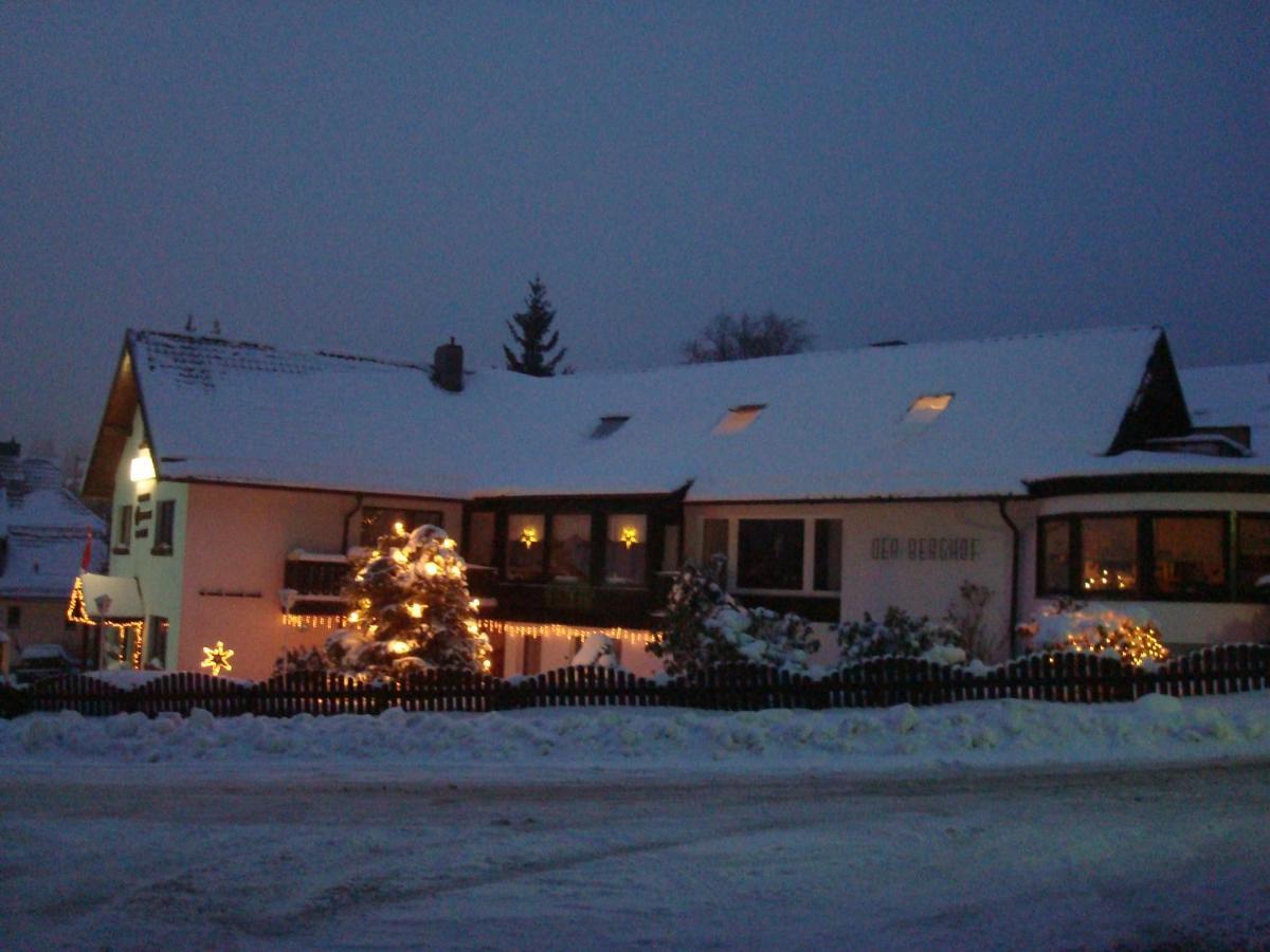 - Der Berghof 3*